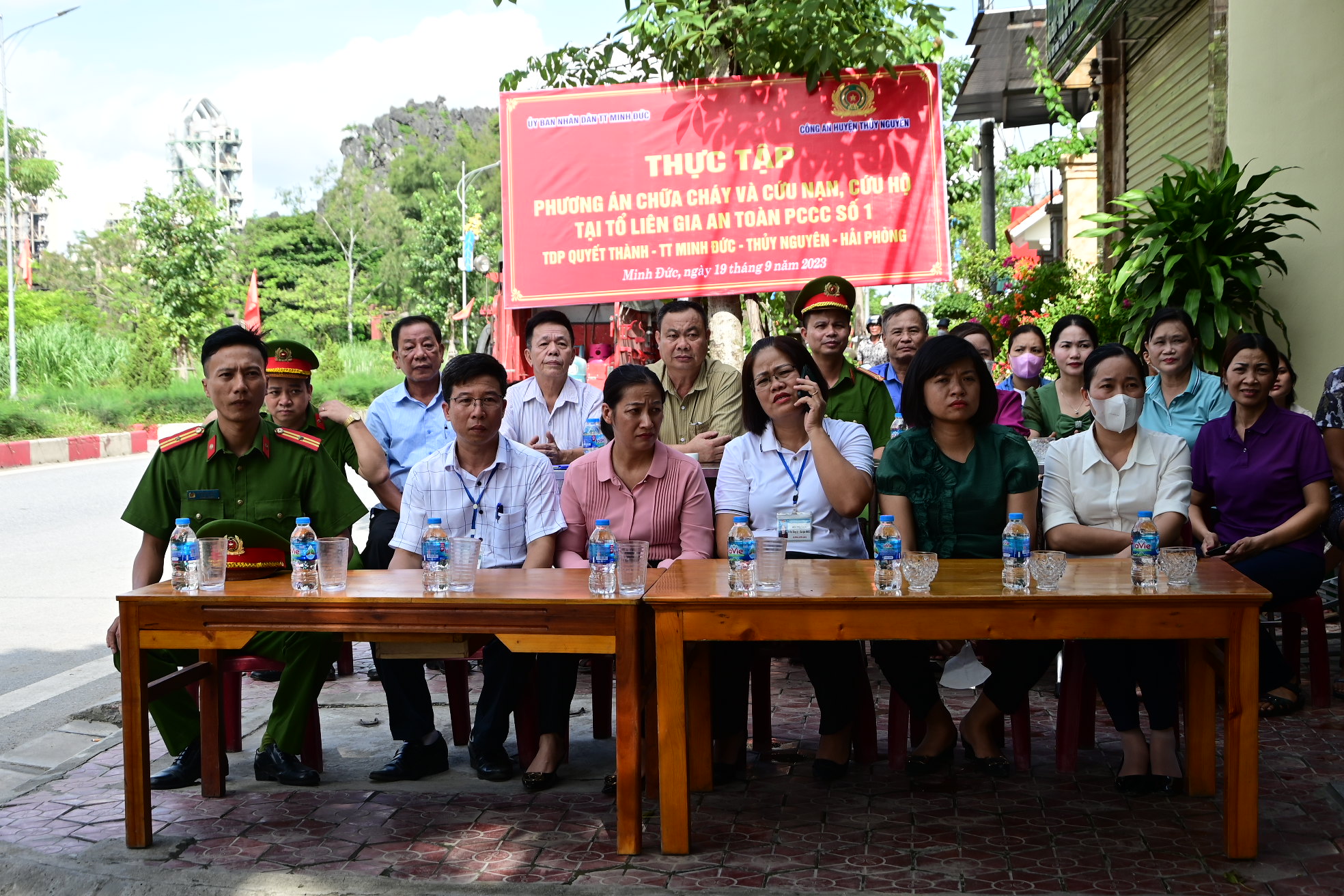 Thực tập phương án PCCC tại Tổ liên gia an toàn PCCC số 01 thị trấn Minh Đức (Thủy Nguyên)